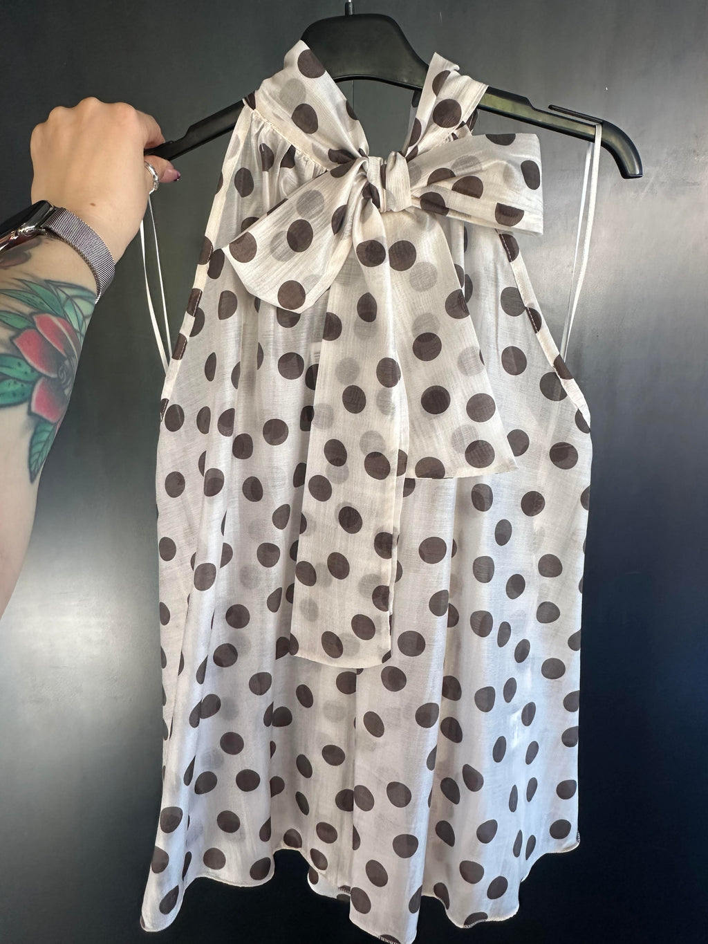 Blusa volant pois