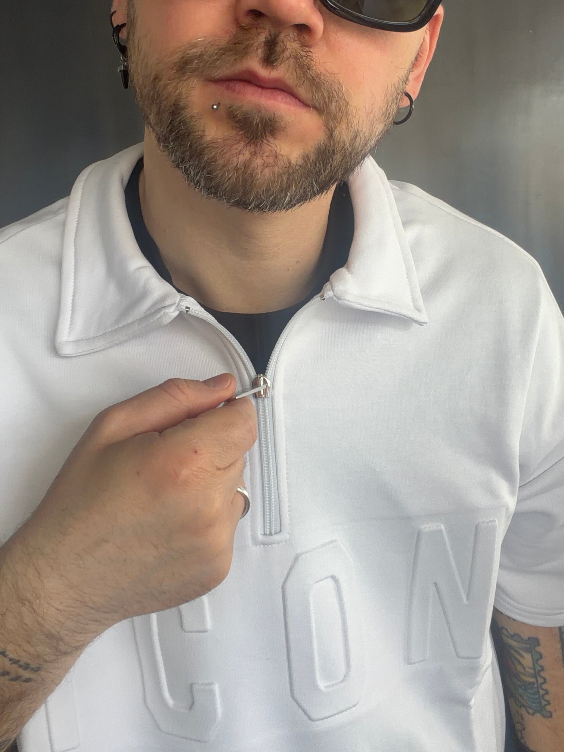 Polo Zip Icon