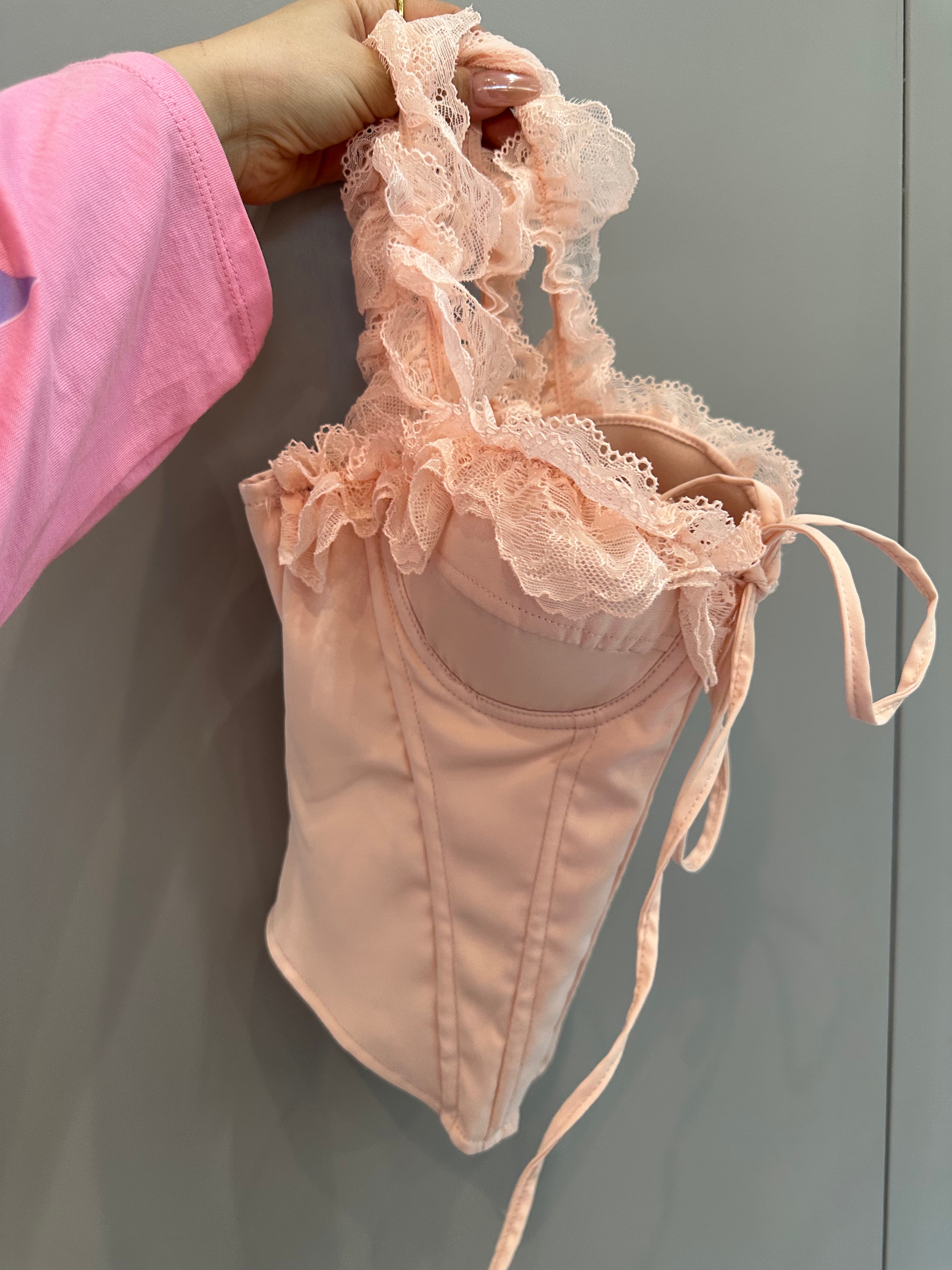 Corsetto bretelle in pizzo
