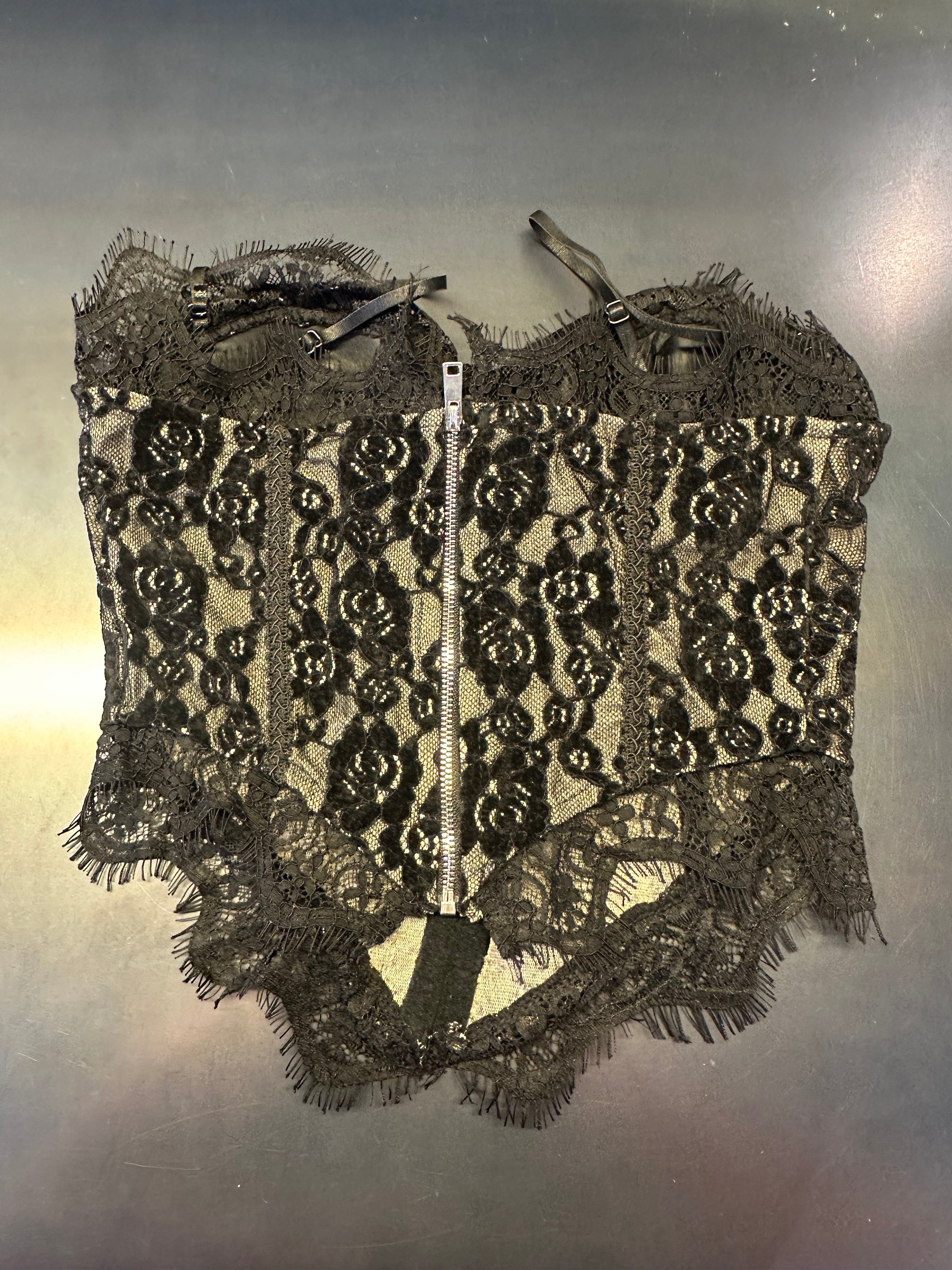 Corsetto pizzo