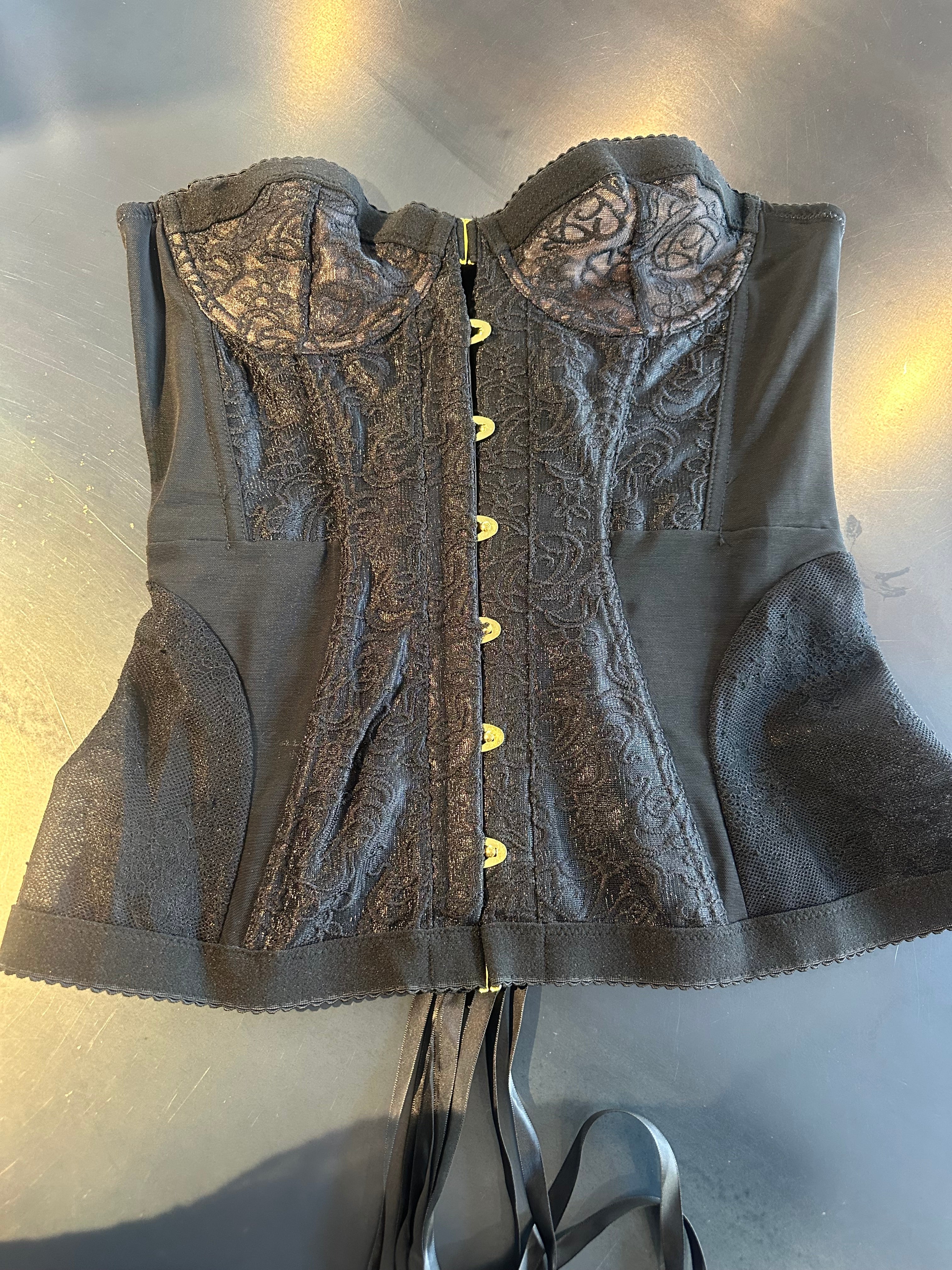 Corsetto pizzo